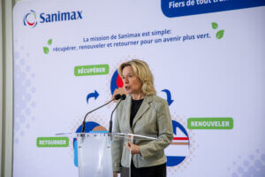 Martine Biron, ministre des Relations internationales et de la Francophonie, ministre responsable de la Condition féminine et députée des Chutes-de-la-Chaudière